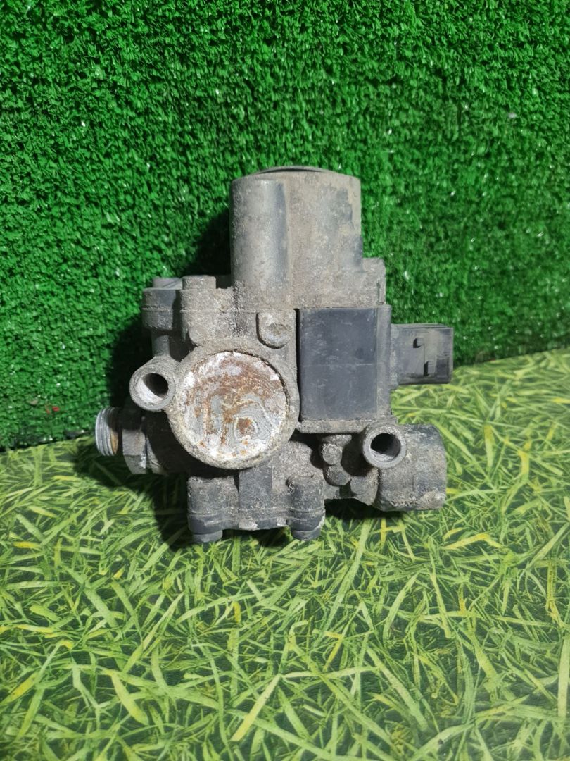 кран распределительный DAF XF 106 1 поколение 2018, 12.9 л., MX-13 375, дизель, АКПП, правый руль, 1808335, 4721950390 - фото №1