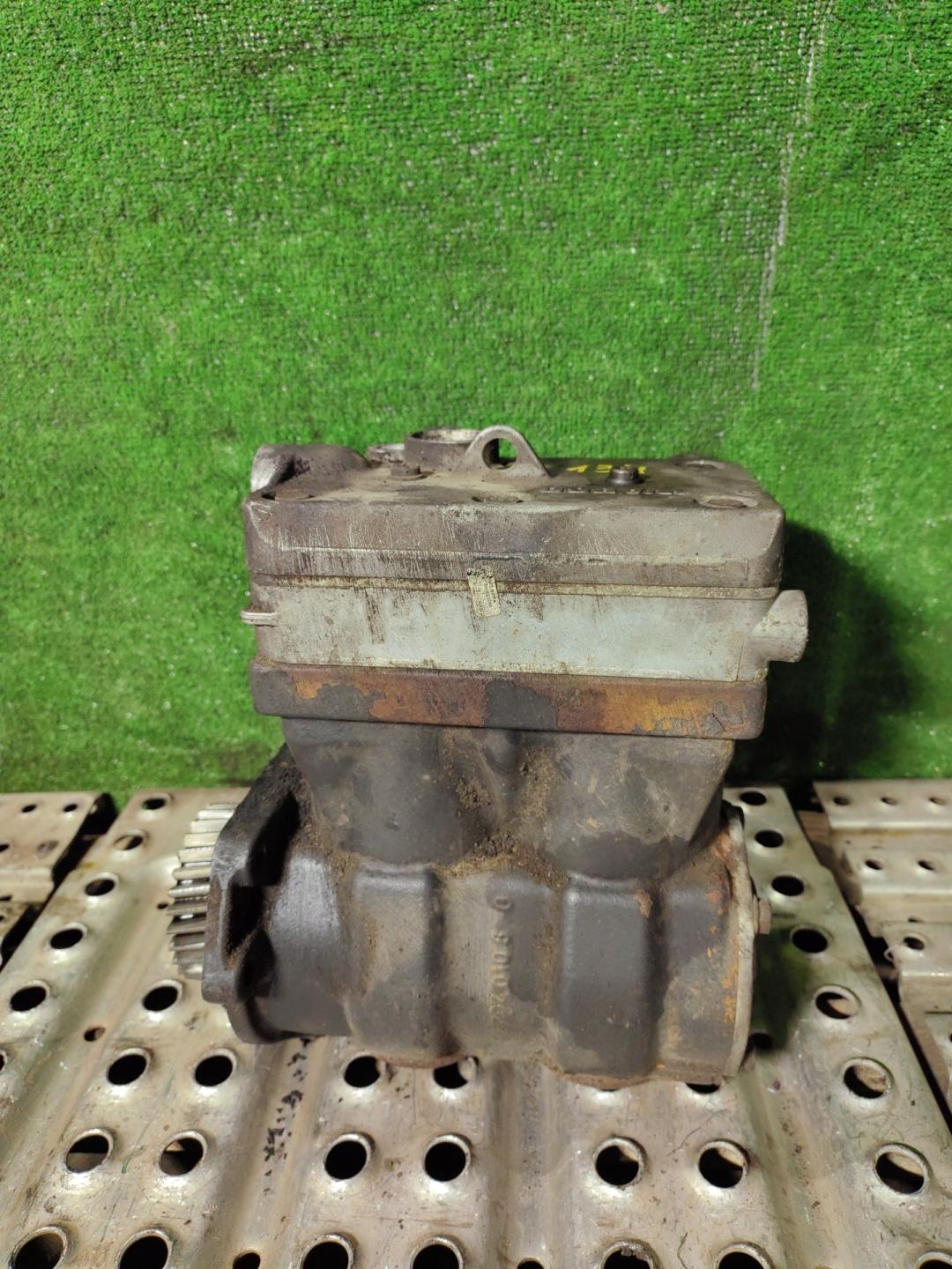 Компрессор пневмоподвески Volvo FH 2003 4127040087