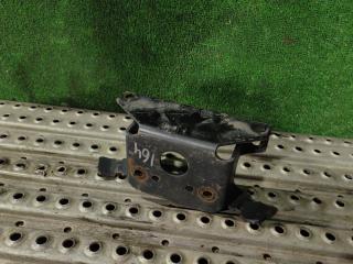 кронштейн (крепление) Mercedes-Benz Actros 3 поколение (MP3) 2010, 11.9 л., OM 541.976, дизель, АКПП, 9304290040