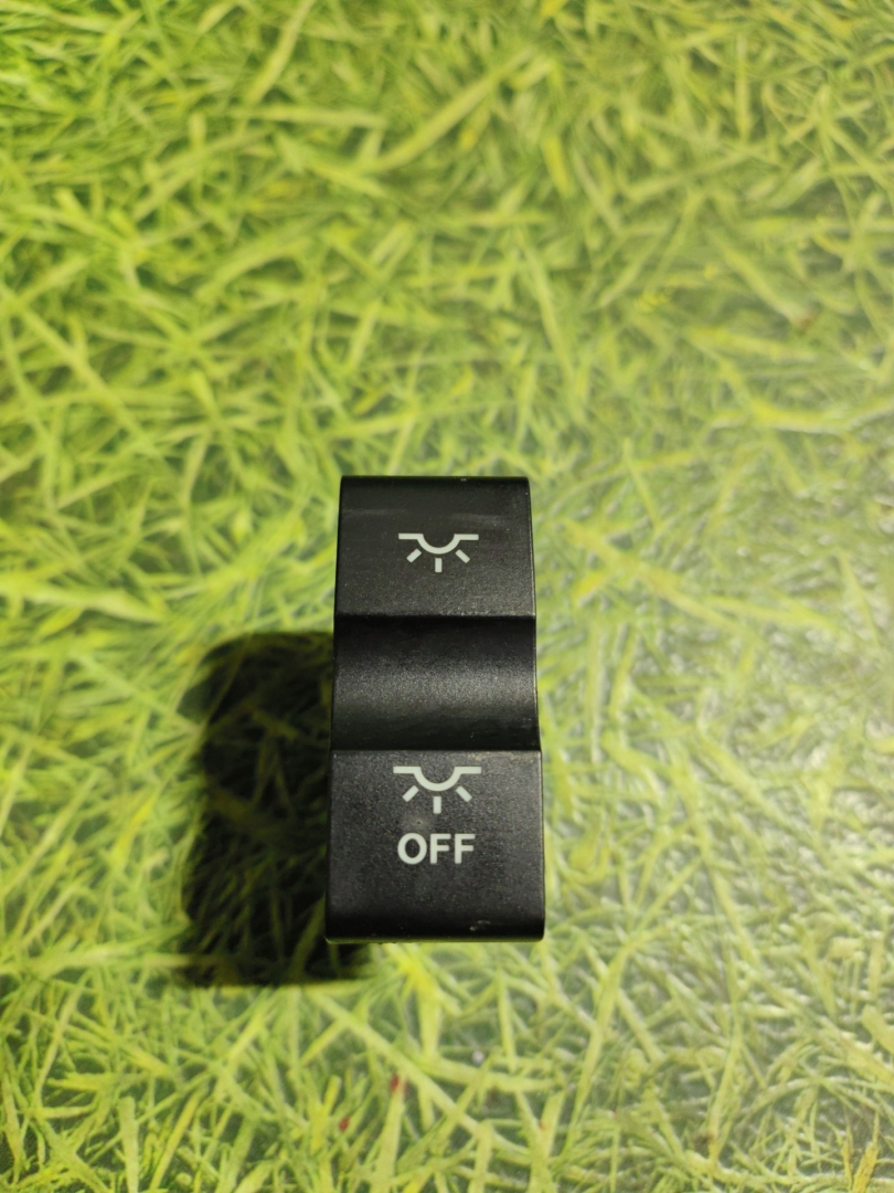 кнопка (выключатель) Mercedes-Benz Actros 3 поколение (MP3) 2010, 11.9 л., OM 541.976, дизель, АКПП, 9435450307 - фото №1