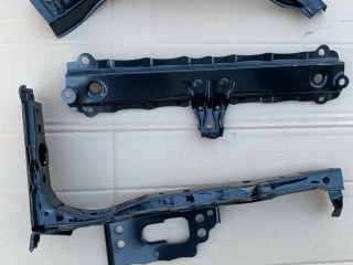 передняя панель крепления облицовки (телевизор) Toyota RAV4 4 поколение (XA40) [рестайлинг] 2018, седан, B5206120