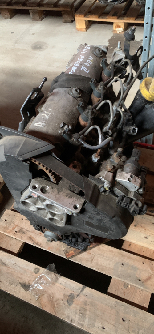 двигатель Renault Megane 2 поколение 2006, 1.5 л., F9Q 800, дизель, F9QB800 - фото №1