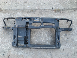 передняя панель крепления облицовки (телевизор) Volkswagen Golf 4 поколение 2000, 4B0905849