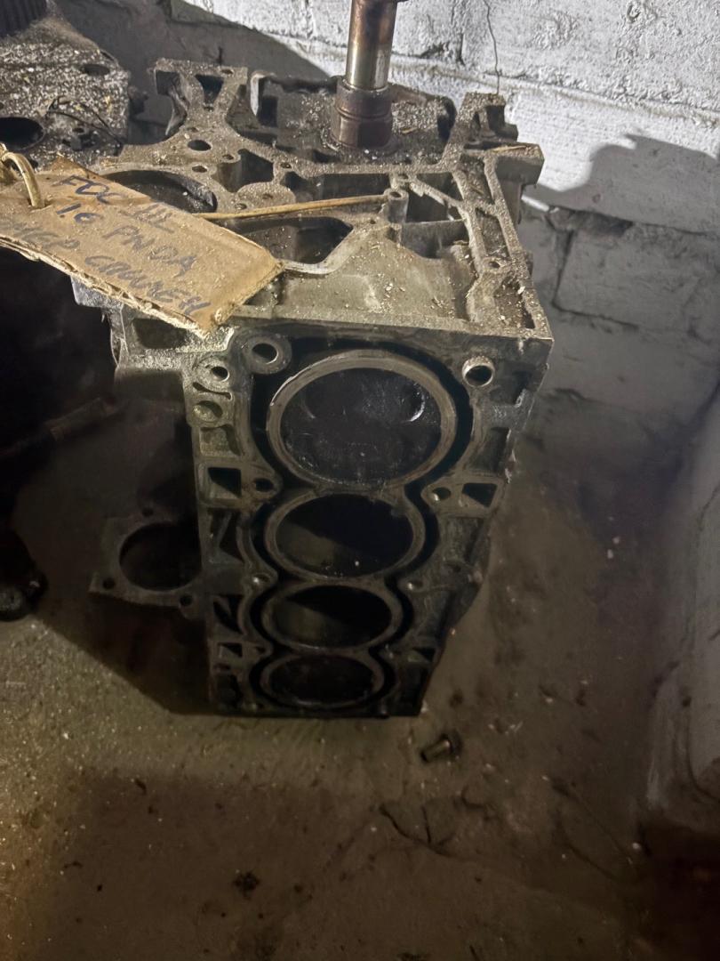 двигатель Ford Focus 3 поколение 2012, 1.6 л., PNDA, бензин - фото №1