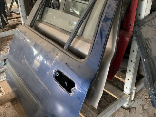 дверь задняя левая Honda CR-V 1 поколение [рестайлинг] 2001, бензин, АКПП, внедорожник 5 дв.