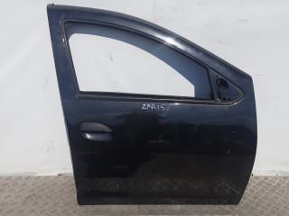 дверь передняя правая Renault Sandero 2 поколение 2018