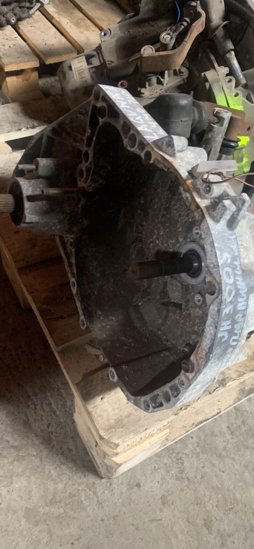 КПП механическая (МКПП) Renault Laguna 2 поколение BG0A 2001, 1.6 л., K4M 710, бензин, хетчбэк 5 дв., 7701723213, 7701723213 - фото №1