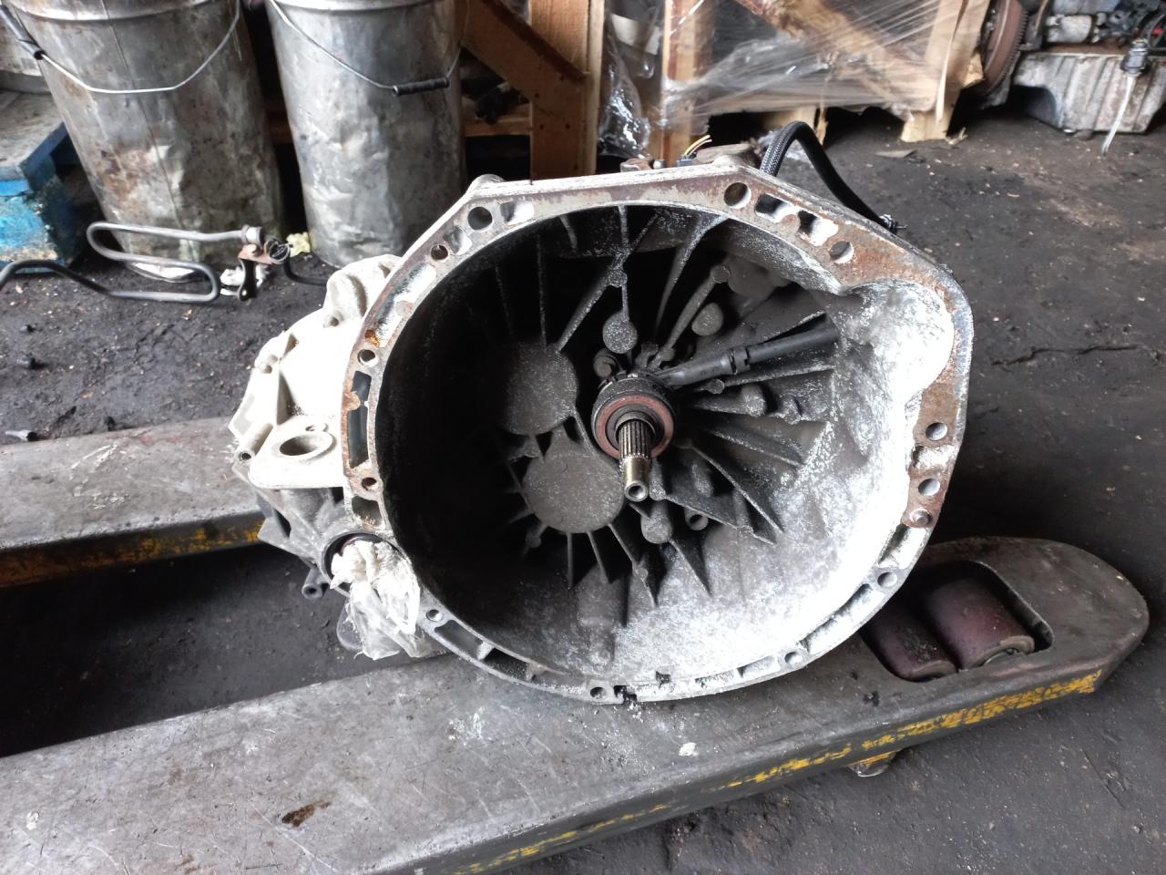 КПП механическая (МКПП) Renault Master 3 поколение 2014, 2.3 л., M9T 870, дизель, 6МКПП, PF6054 - фото №1