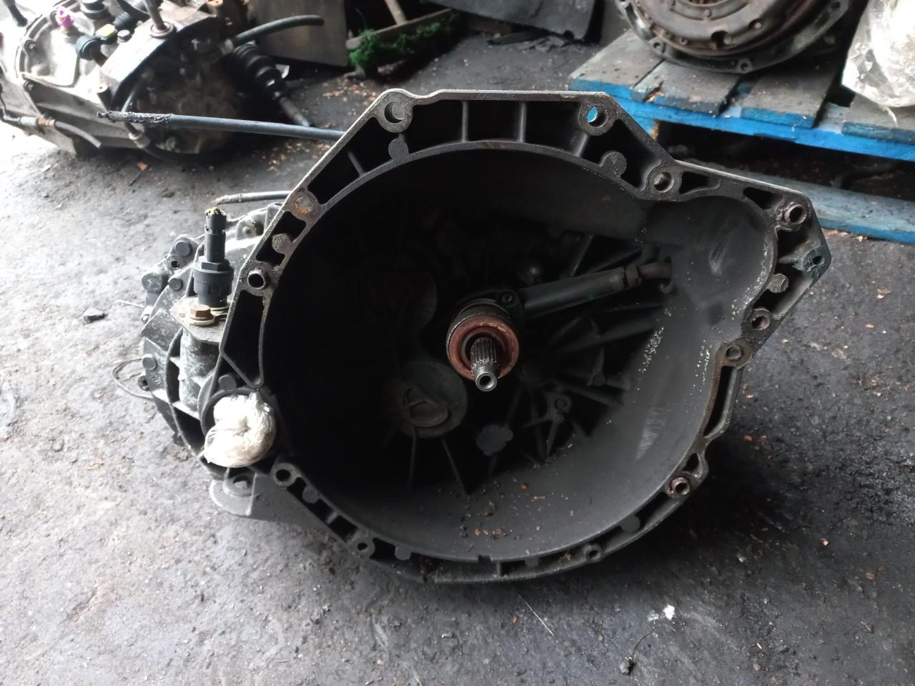 КПП механическая (МКПП) Renault Master 2 поколение 2002, 2.2 л., G9T 722, дизель, 5МКПП, PF1AA010 - фото №1