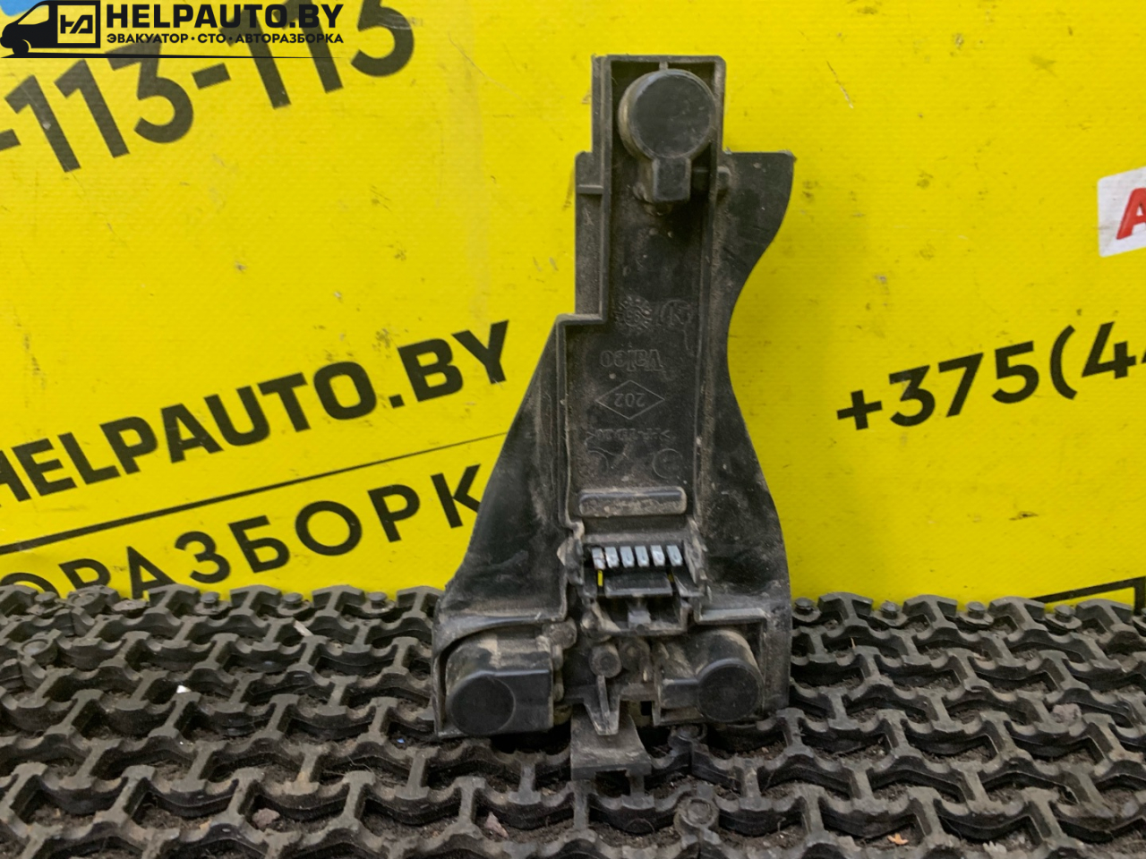 панель заднего правого фонаря Renault Megane 1 поколение 1996, 1.6 л., K7M 702, бензин, МКПП, синий, купе, передний привод - фото №1