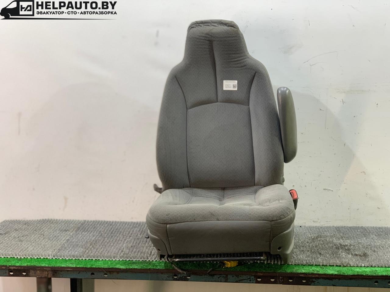 сиденье переднее Dodge Caravan 3 поколение RG 1999, 2.4 л., EDZ, бензин, АКПП, темно зеленый, передний привод - фото №1