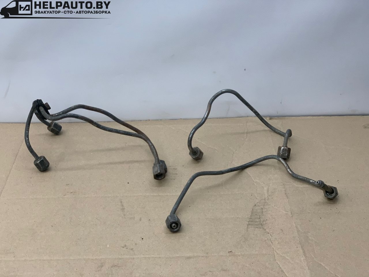 трубка топливная Toyota Carina E 1 поколение T190 1997, 2.0 л., дизель, МКПП, зеленый, седан - фото №1