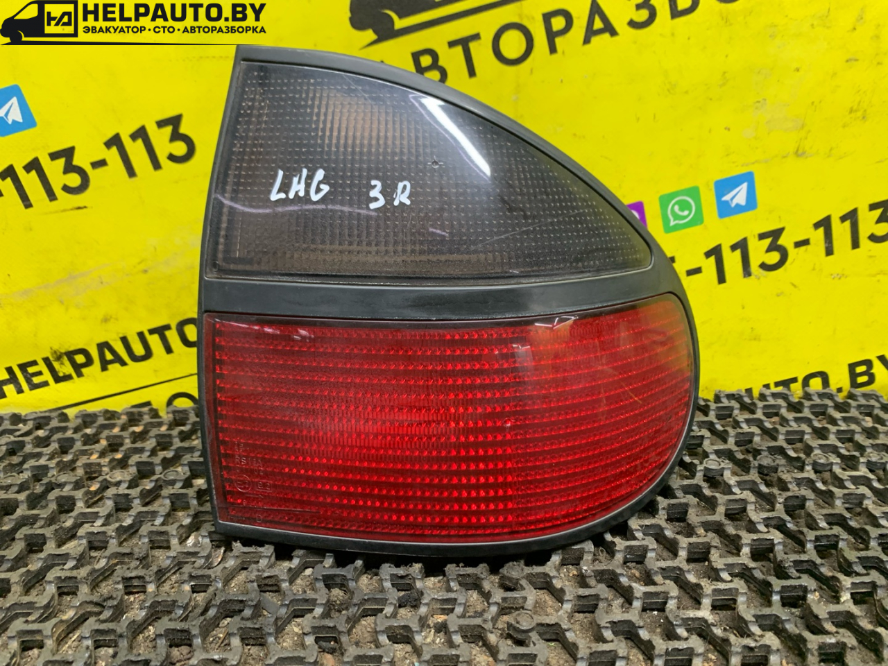 фонарь задний правый Renault Laguna 1 поколение 1994, 2.0 л., F3R 200, бензин, МКПП, бордовый, хетчбэк 5 дв., передний привод - фото №1