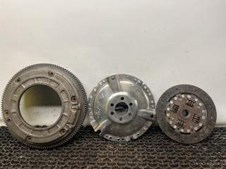 комплект сцепления Volkswagen Golf 2 поколение (1983 - 1992), 1.8 л., бензин, МКПП, передний привод, 067105273, 3032137597