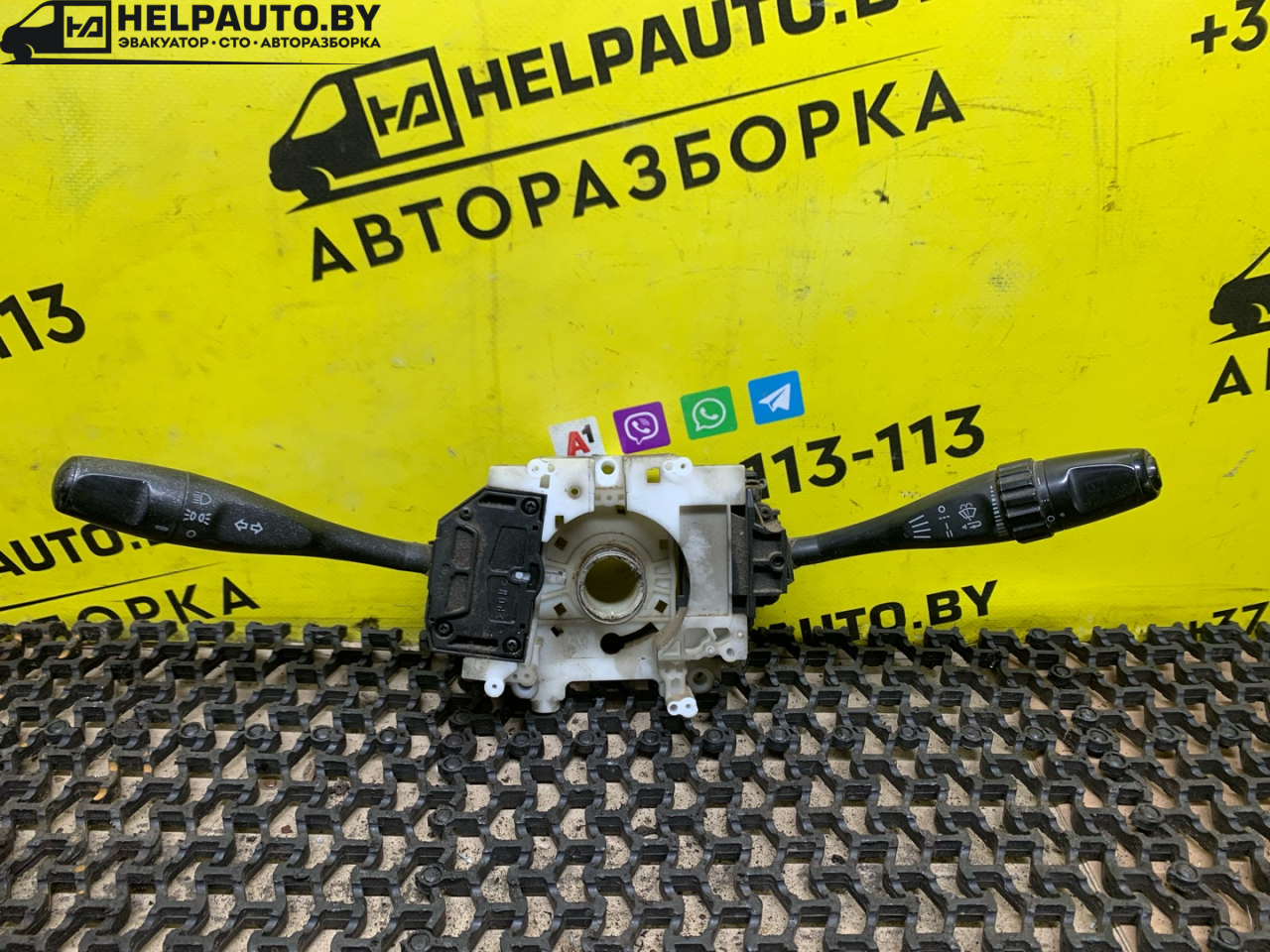 переключатель подрулевой (стрекоза) Mitsubishi Carisma 1 поколение (1995 - 1999), 1.8 л., 4G93 (GDI), бензин, МКПП, серебро, хетчбэк 5 дв., передний привод - фото №1