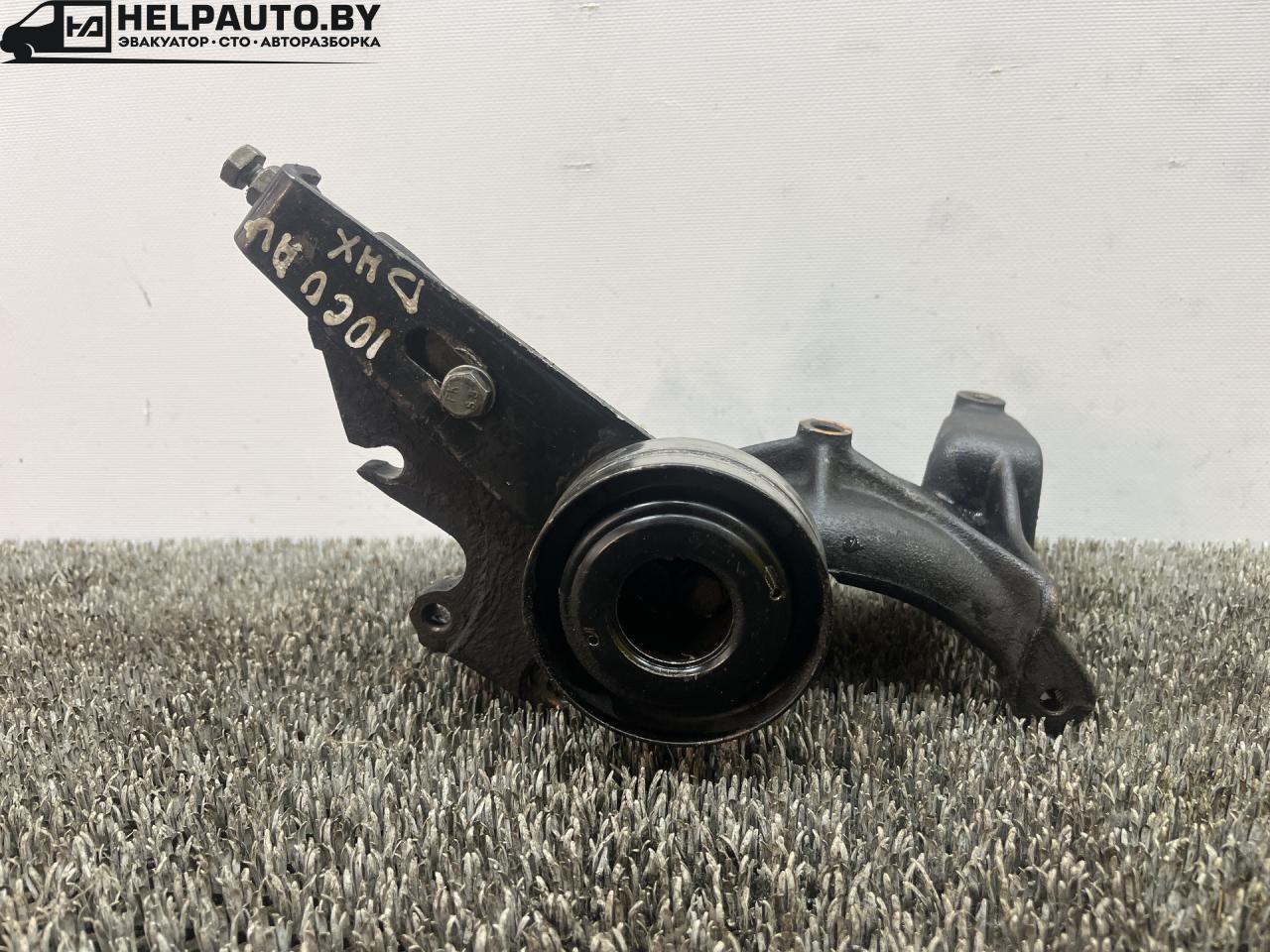 кронштейн генератора Peugeot 406 1 поколение (1995 - 1999), 1.9 л., DHX (XUD9TE), дизель, МКПП, передний привод - фото №1