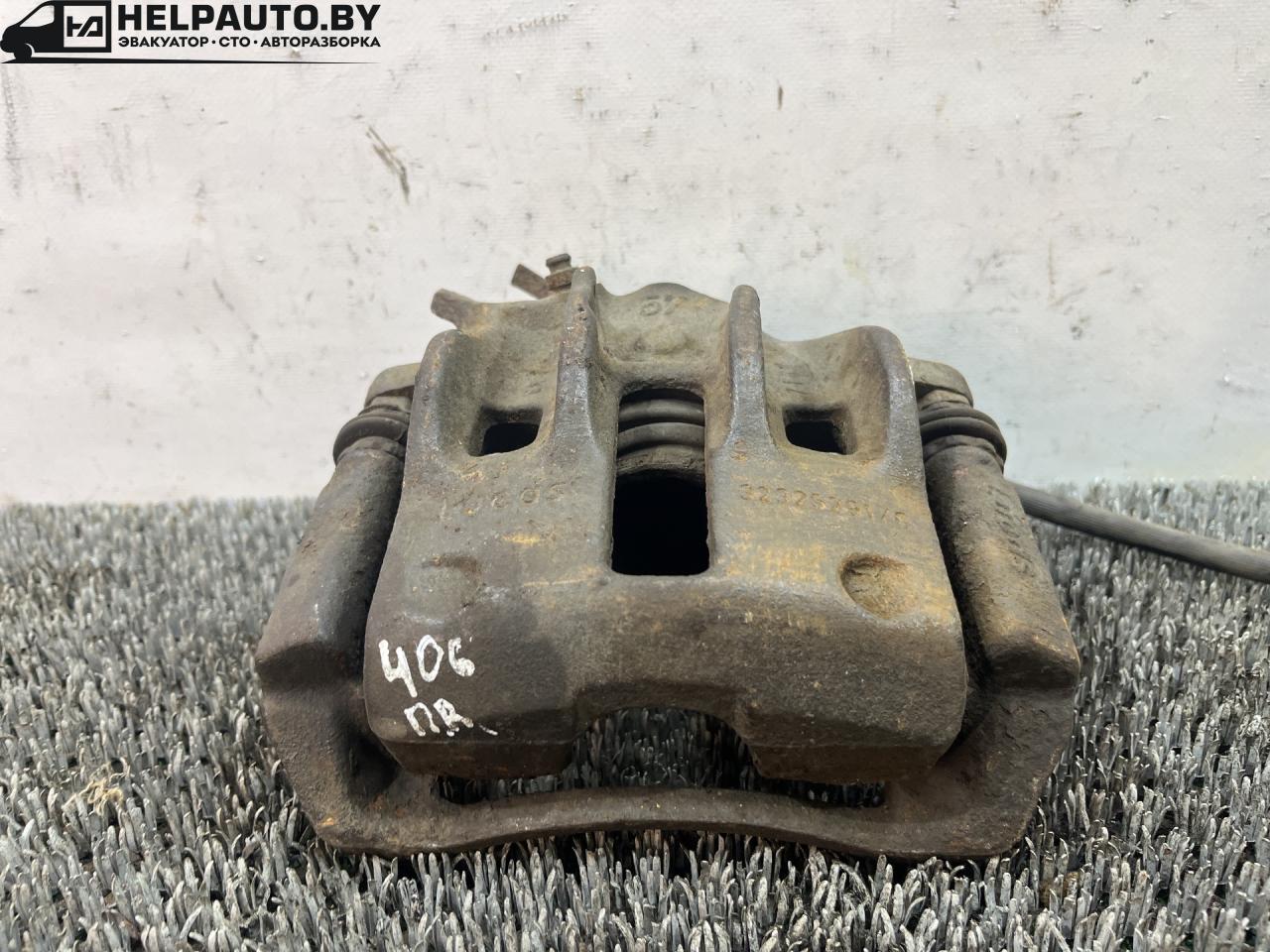 суппорт передний правый Peugeot 406 1 поколение 1997, 1.9 л., дизель, МКПП, серебро, седан, передний привод, 323252916 - фото №1