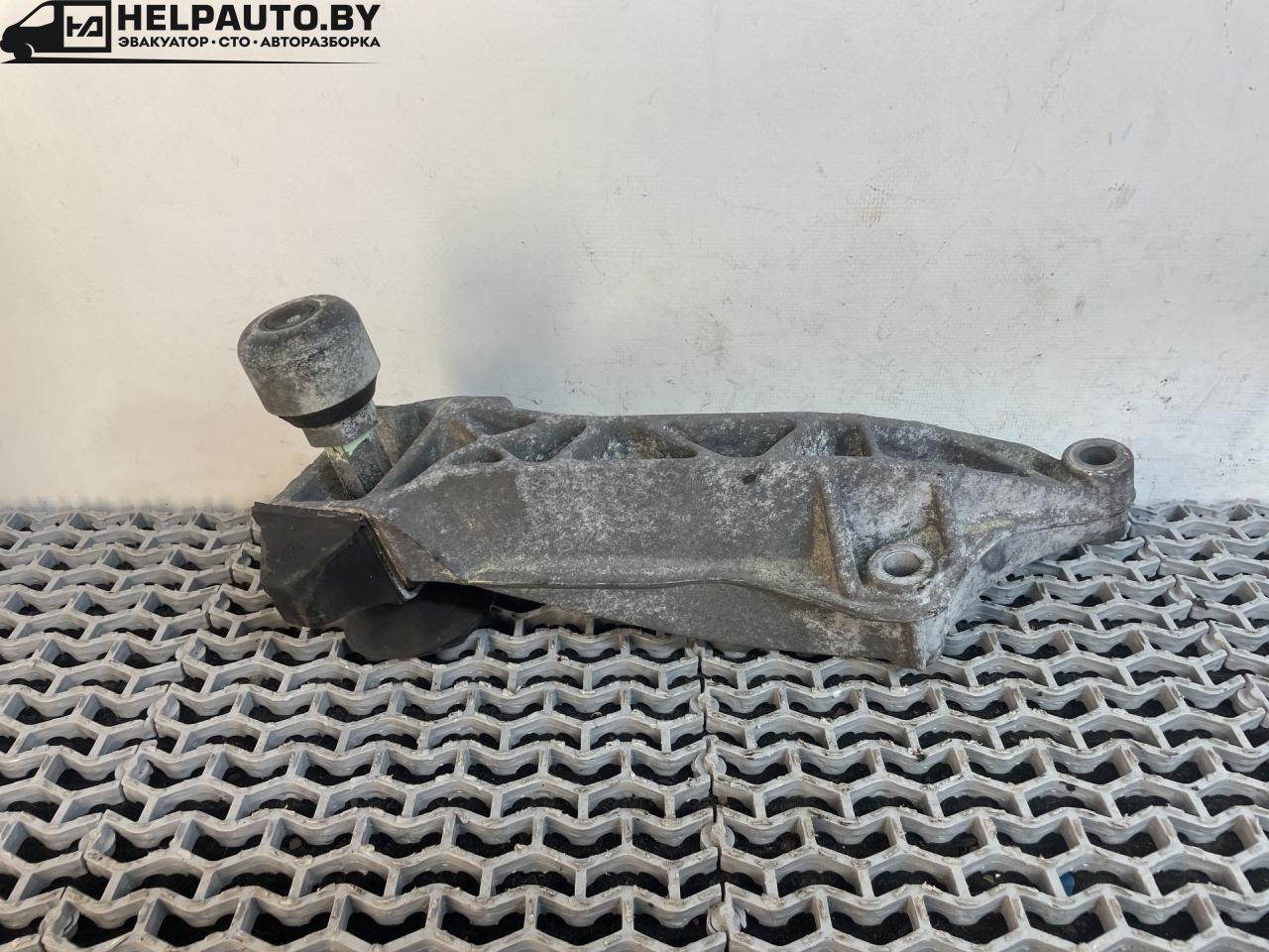 кронштейн двигателя Citroen Xsara 1 поколение 1998, 1.6 л., бензин, 5МКПП, зелёный, хетчбэк 3 дв., передний привод - фото №1