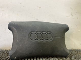 подушка безопасности водителя Audi A4 B5 1999, 1.8 л., бензин, АКПП, черный, универсал, передний привод