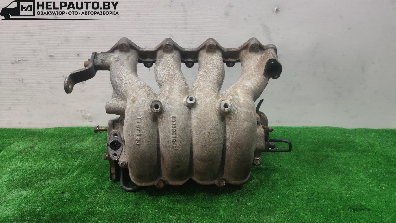 коллектор впускной Daewoo Nubira J100 1998, 1.6 л., i, A16DMS, бензин, МКПП, зелёный металлик, хетчбэк 5 дв., передний привод - фото №1