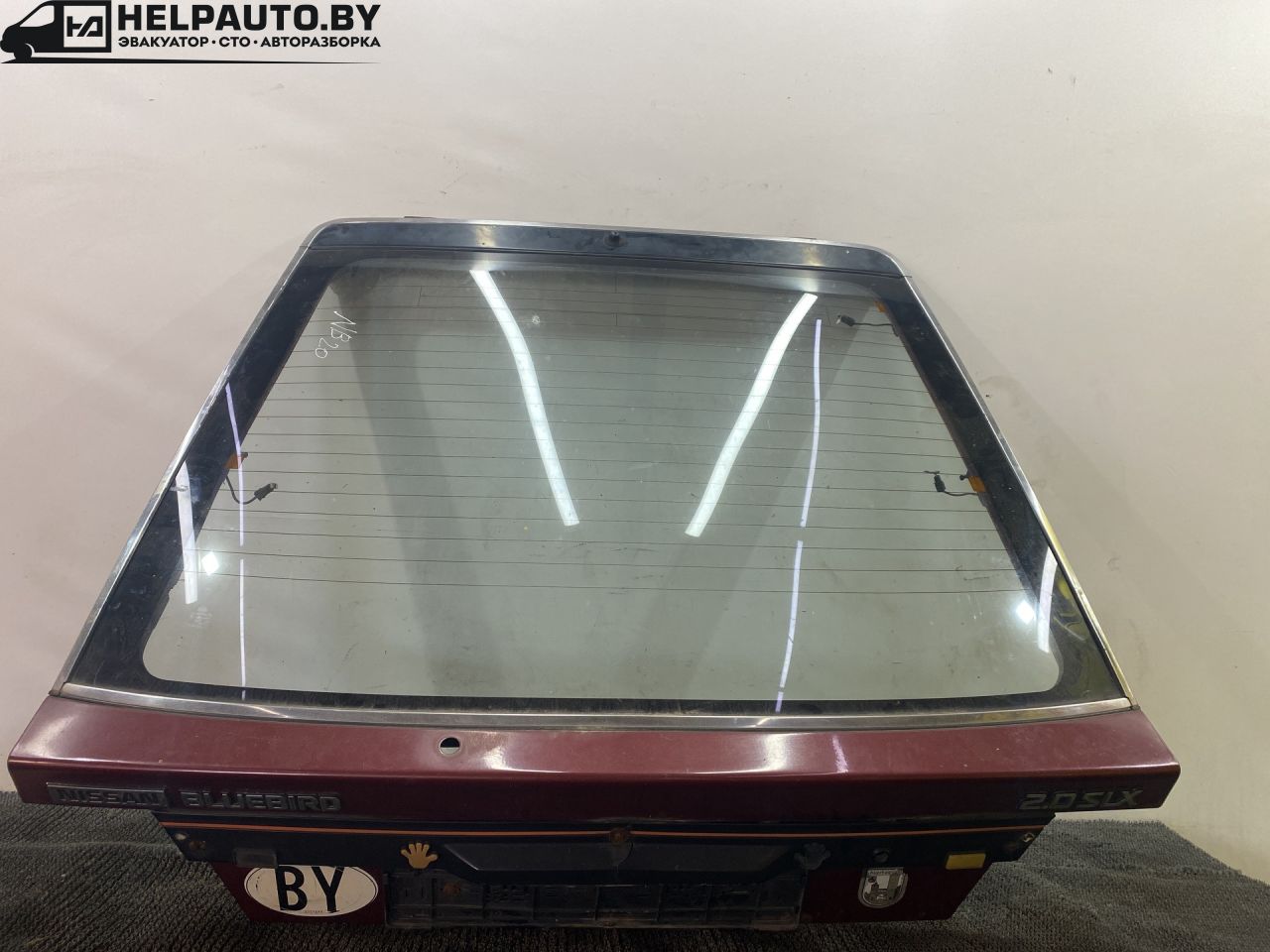 крышка багажника (дверь 3-5) Nissan Bluebird T12/T72 1987, 2.0 л., бензин, МКПП, бордовый, хетчбэк 5 дв., передний привод - фото №1
