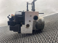 блок ABS Audi A4 B5 1999, 1.8 л., бензин, АКПП, черный, универсал, передний привод, GF-30 - фото №4