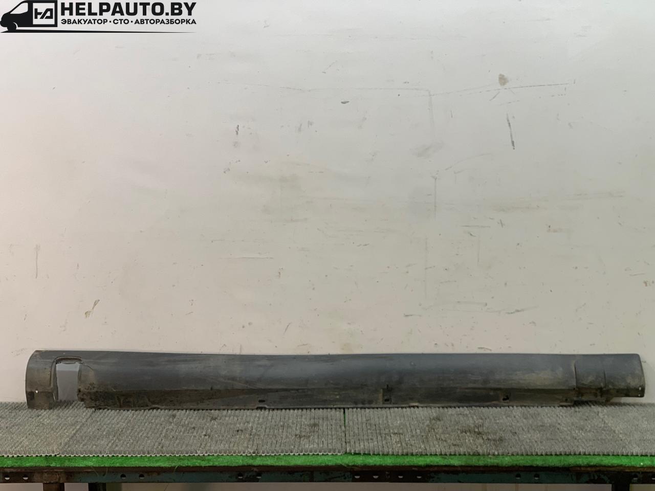 накладка на порог Opel Omega B 1998, 2.0 л., бензин, 5МКПП, красный, универсал, задний привод - фото №1