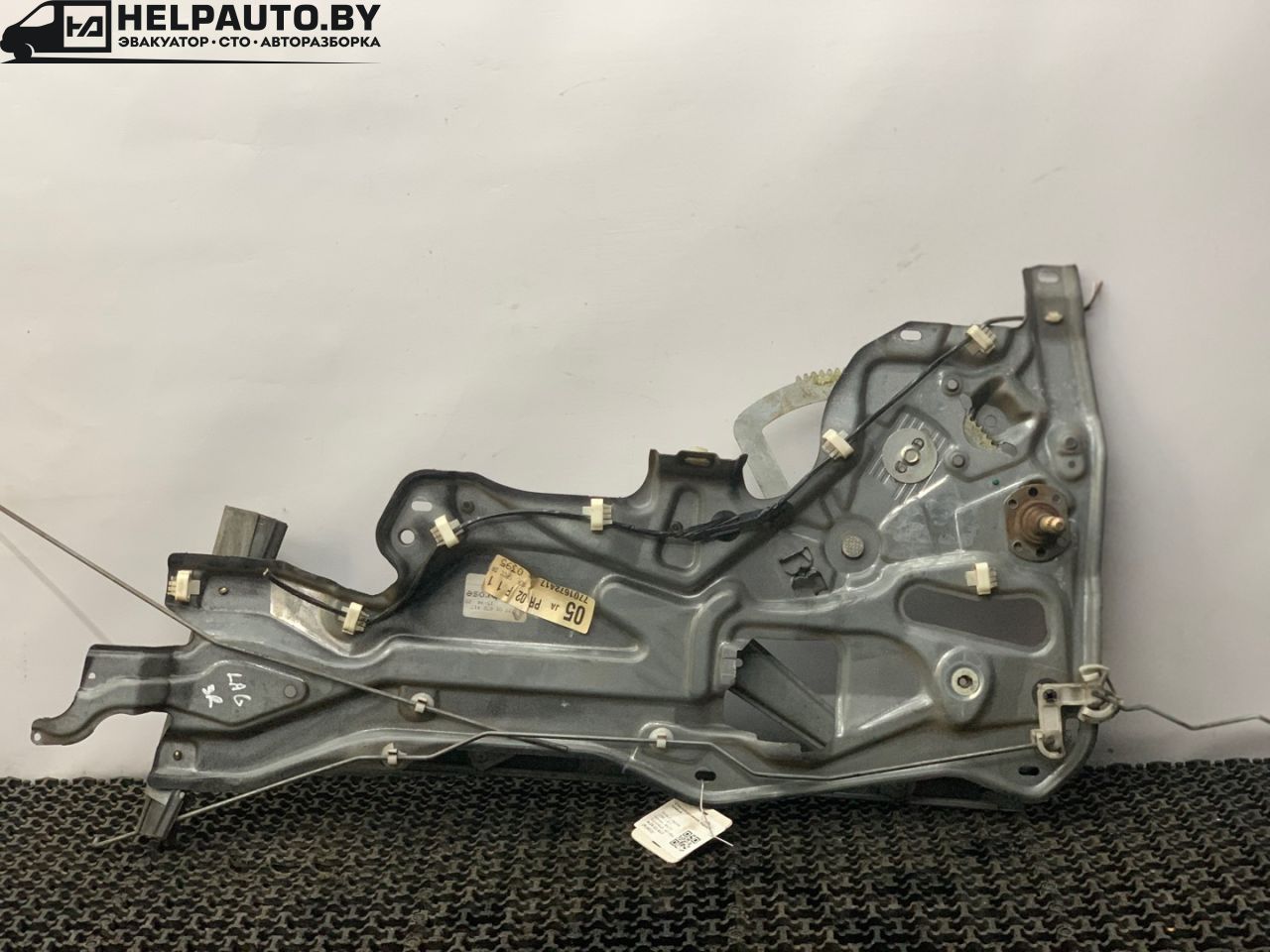 стеклоподъемник задний правый Renault Laguna 1 поколение 1994, 2.0 л., F3R 200, бензин, МКПП, бордовый, хетчбэк 5 дв., передний привод - фото №1
