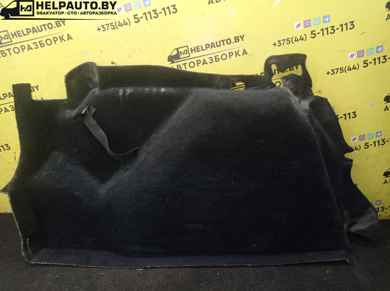 обшивка багажника Ford Focus 2 поколение 2006, 1.6 л., HWDA, бензин, МКПП, красный, хетчбэк 5 дв., передний привод - фото №1