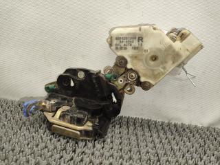 замок двери передней правой Nissan Almera Tino V10 2001, 2.2 л., YD22DDT, дизель, МКПП, берюзовый, минивэн, передний привод