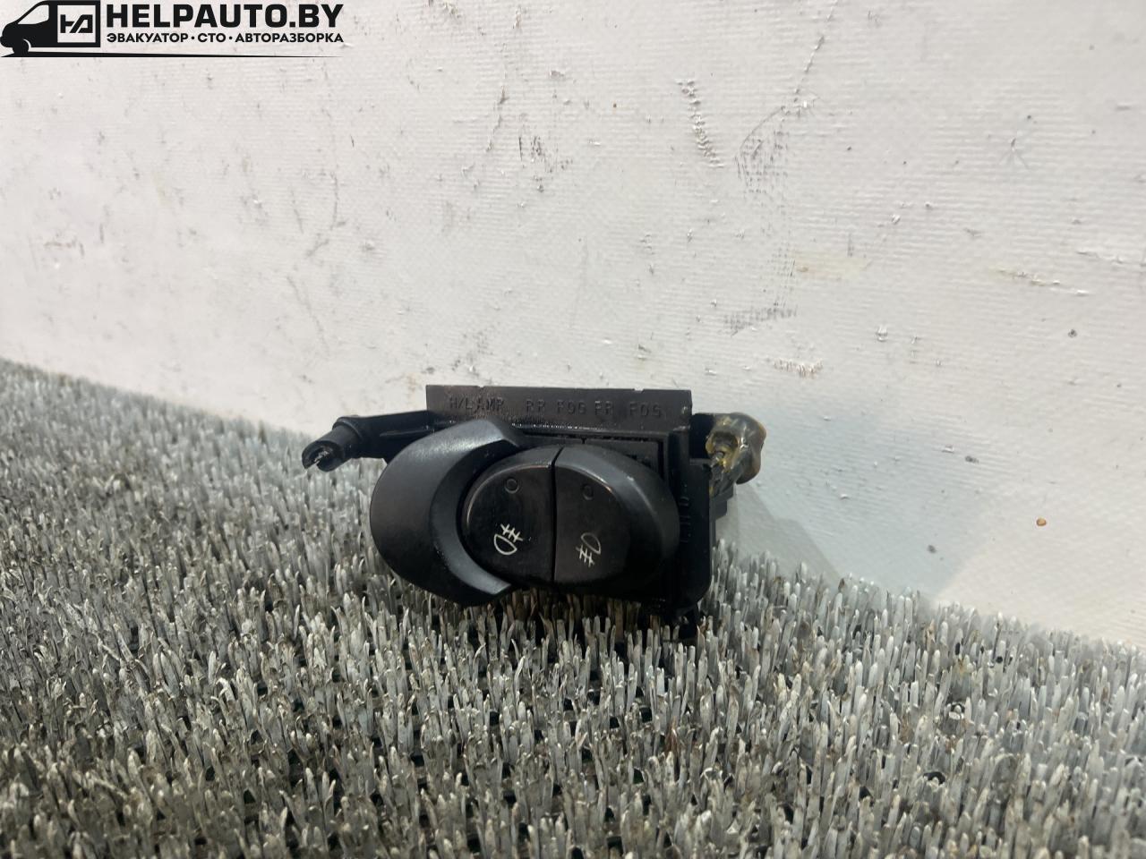 кнопка противотуманных фар Hyundai Coupe RD 1998, 2.0 л., бензин, МКПП, бордовый, купе, передний привод, 612W03120 - фото №1