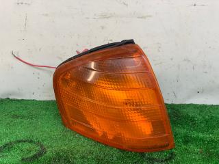 поворотник правый Mercedes-Benz C-Класс W202/S202 1995, 1.8 л., бензин, 5МКПП, красный, седан, задний привод