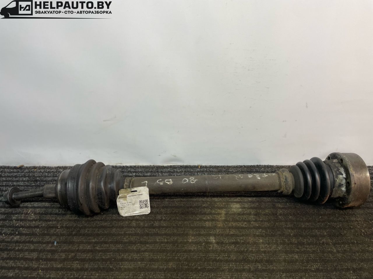 полуось передняя левая (приводной вал, ШРУС) Audi 80 8C/B4 1992, 2.0 л., 3A, бензин, МКПП, седан, передний привод, AKL - фото №1