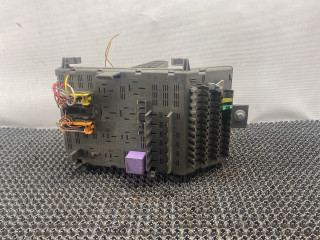 блок предохранителей Renault Laguna 1 поколение 1996, 1.8 л., бензин, МКПП, хетчбэк 5 дв., передний привод, F3P