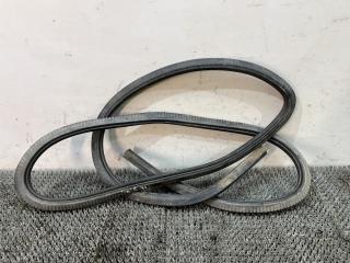 уплотнитель двери Volkswagen Golf 3 поколение 1995, 1.9 л., AEY, дизель, МКПП, белый, универсал, передний привод