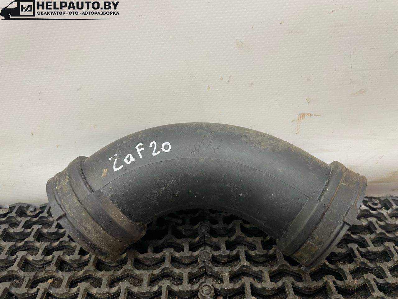 патрубок воздушного фильтра Opel Zafira 1 поколение (A) 1999, 1.8 л., бензин, МКПП, серый, передний привод, 90530770, 8036241 - фото №1