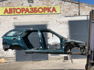 лонжерон левый Citroen Xsara 1 поколение 1998, 1.9 л., дизель, 5МКПП, зеленый, универсал