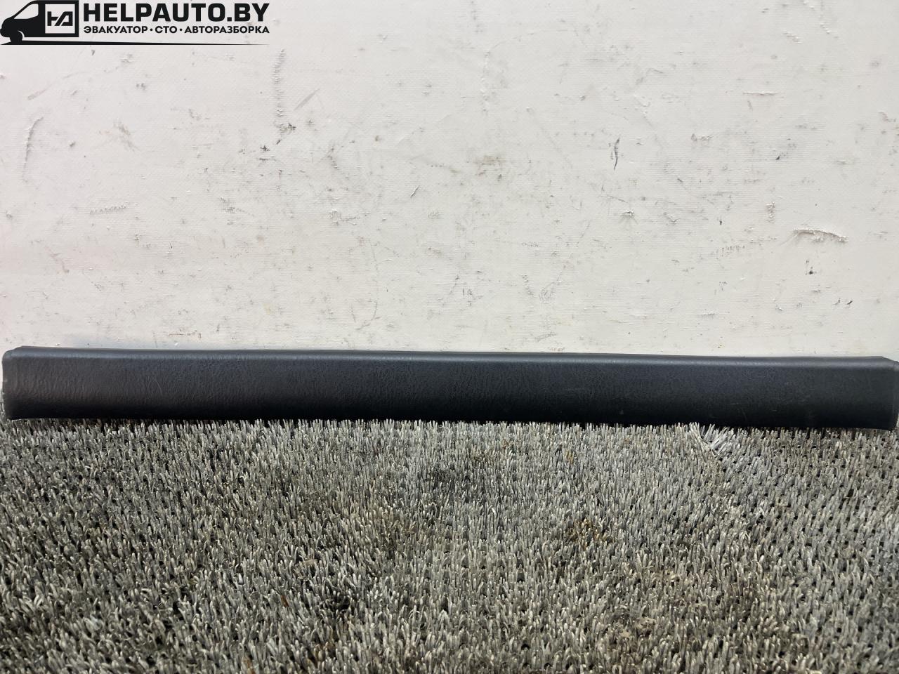 пластик Hyundai Coupe RD 1998, 2.0 л., бензин, МКПП, бордовый, купе, передний привод, 85330-27000 - фото №1