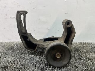 кронштейн генератора Dodge Caravan 3 поколение (1995 - 2000)