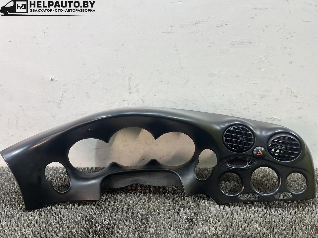 рамка панели приборов Hyundai Coupe RD 1998, 2.0 л., бензин, МКПП, бордовый, купе, передний привод, 84831-27000 - фото №1