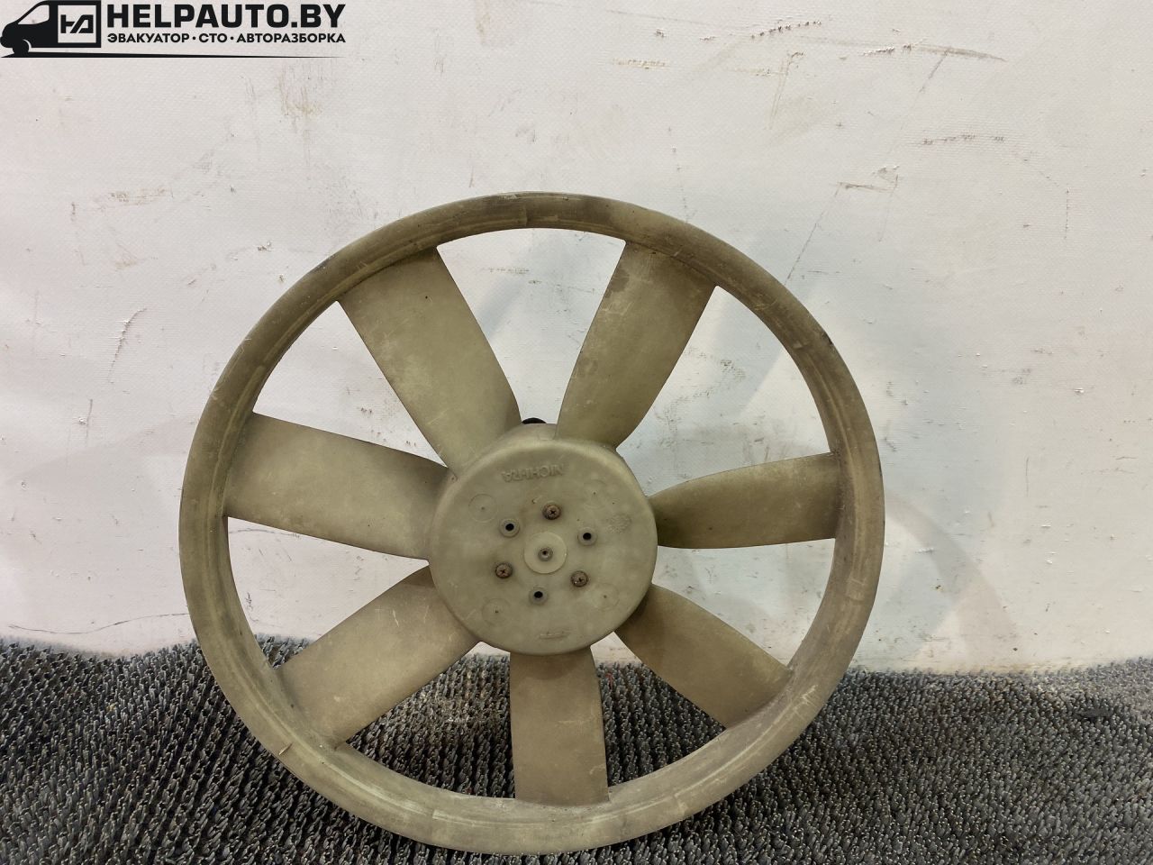 вентилятор радиатора Nissan Bluebird T12/T72 1987, 2.0 л., бензин, МКПП, бордовый, хетчбэк 5 дв., передний привод - фото №1