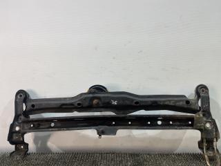 балка подвески передняя (подрамник) Volkswagen Passat B3 1991, 1.8 л., бензин, МКПП, белый, седан, передний привод