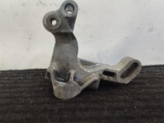 кронштейн двигателя Volkswagen Golf 3 поколение 1995, 1.9 л., AEY, дизель, МКПП, белый, универсал, передний привод, 028145531C