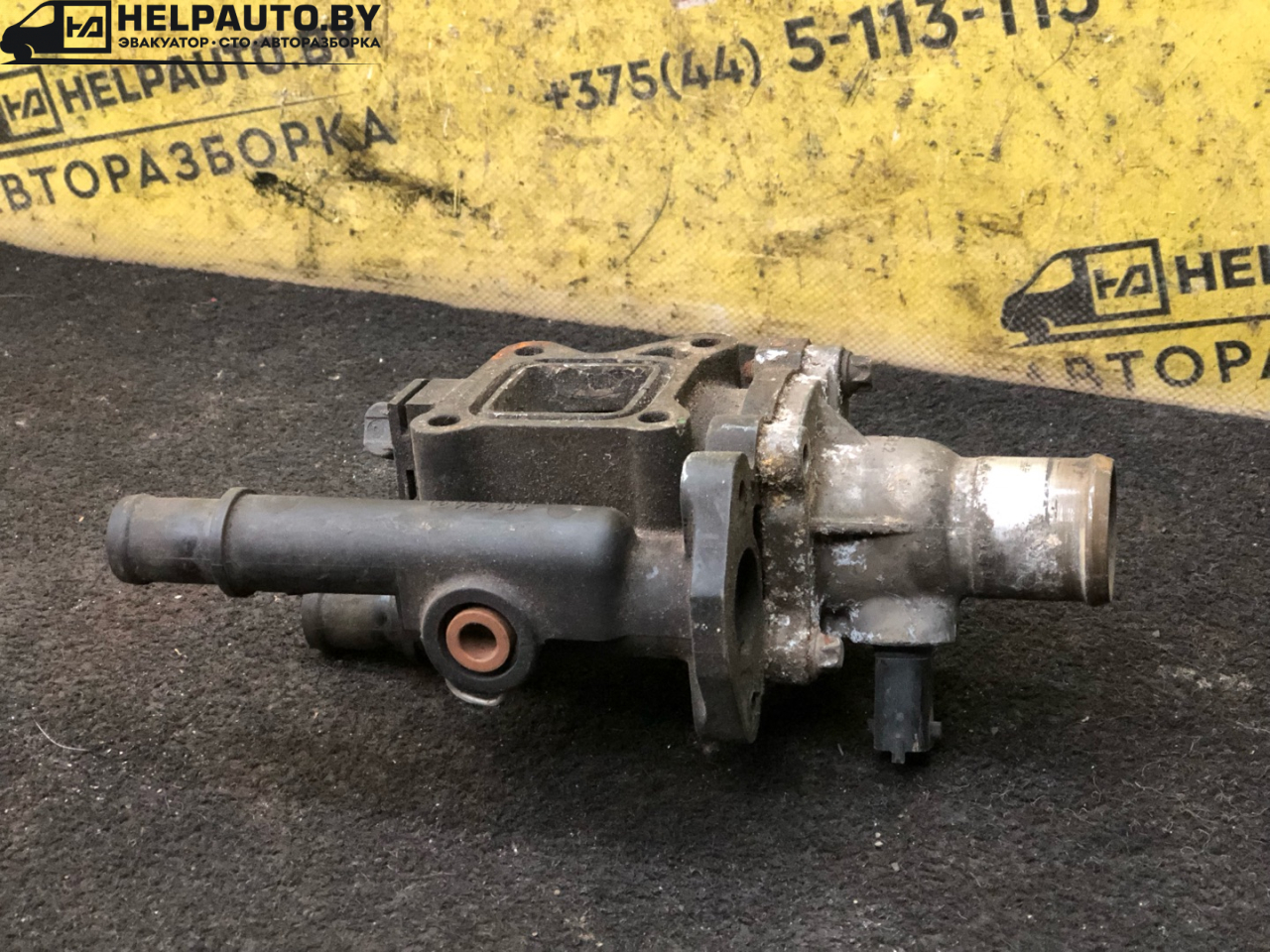 корпус термостата Opel Astra G 2002, 1.8 л., A 18 XER, бензин, МКПП, универсал, передний привод, 12992383, 24405922 - фото №1