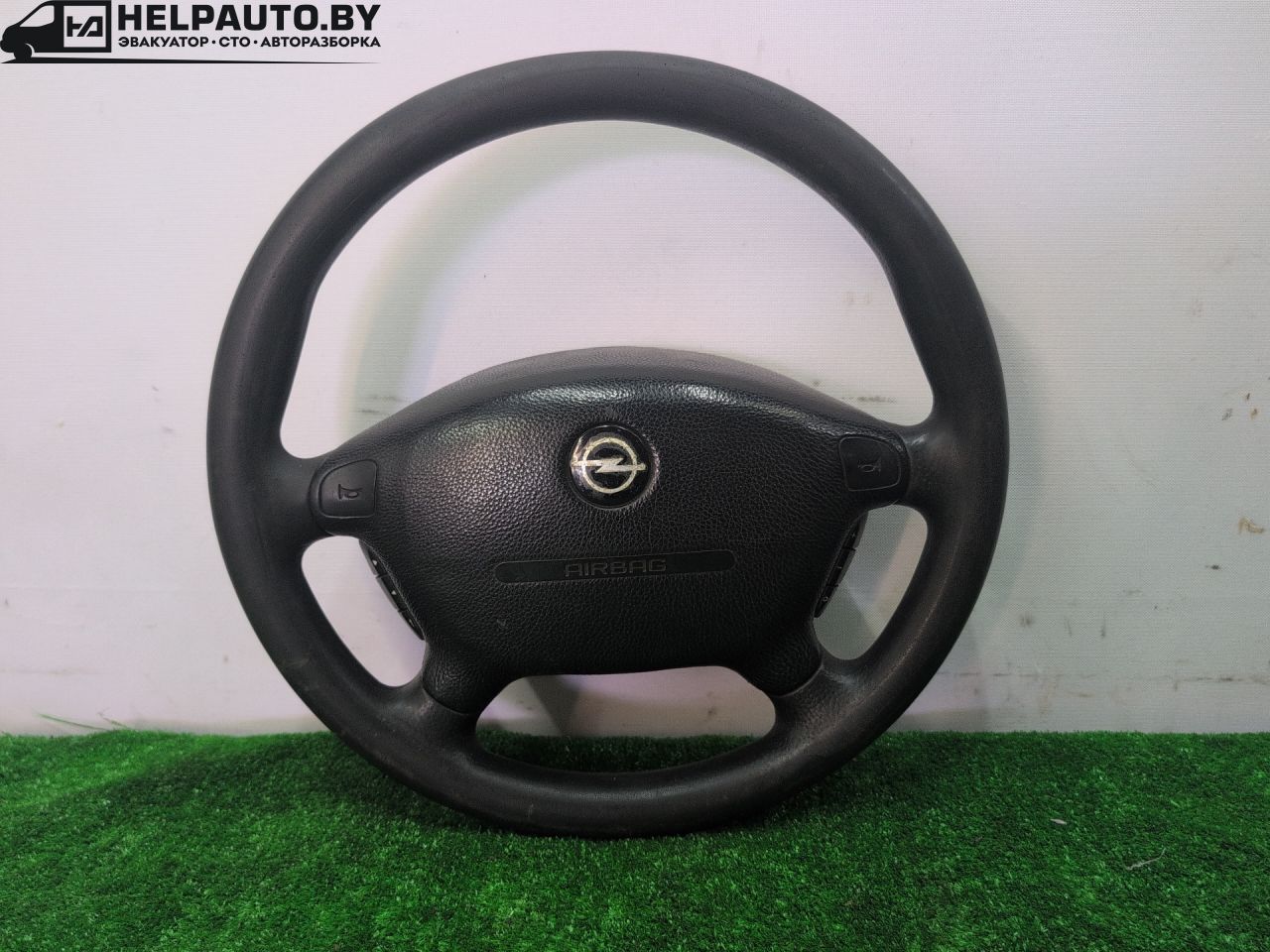 подушка безопасности водителя Opel Vectra B 1998, 1.8 л., бензин, МКПП, универсал, передний привод - фото №1