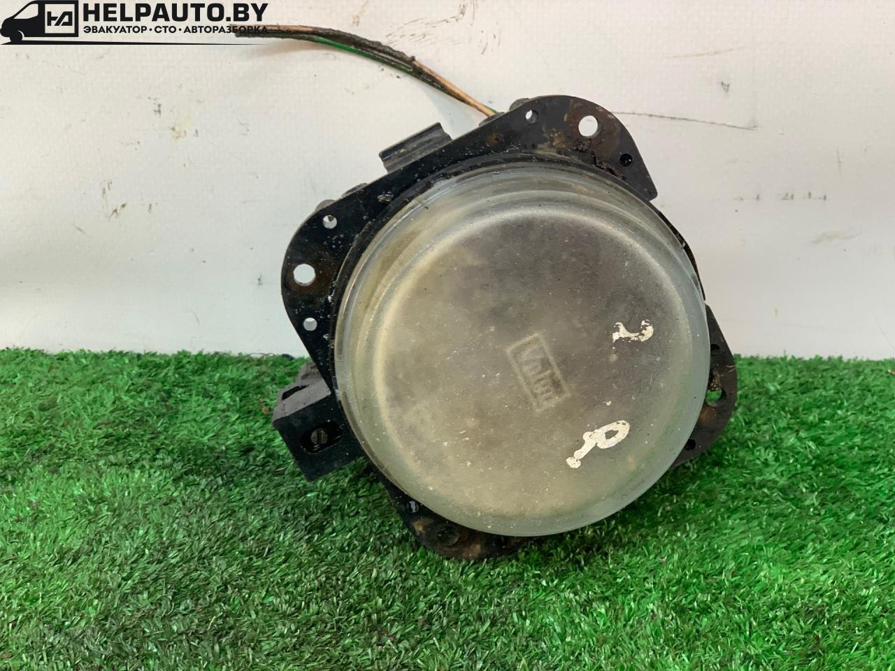 фара противотуманная правая Citroen Xsara Picasso 1 поколение 2002, 2.0 л., бензин, МКПП, серый, передний привод - фото №1