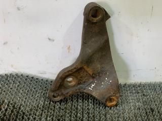 кронштейн двигателя Mazda 626 GF 1997, 2.0 л., дизель, МКПП, зелёный, хетчбэк 5 дв., передний привод