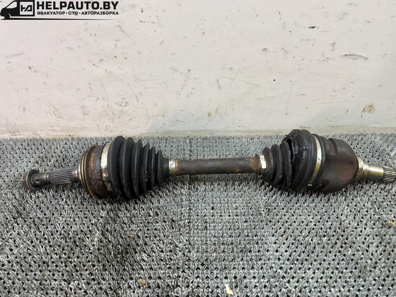 полуось передняя левая (приводной вал, ШРУС) Toyota Carina E 1 поколение T190 1995, 1.6 л., 4A-FE, бензин, МКПП, зелёный, хетчбэк 5 дв., передний привод - фото №1