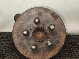 ступица задняя левая Toyota Carina E 1 поколение T190 1995, 1.6 л., 4A-FE, бензин, МКПП, зелёный, хетчбэк 5 дв., передний привод