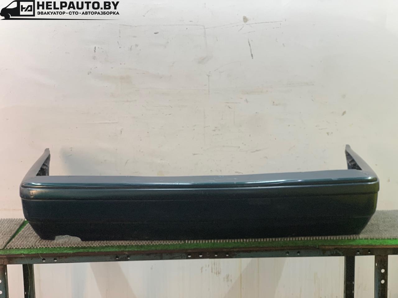 бампер задний Volvo 460 1 поколение 1993, 2.0 л., бензин, МКПП, зелёный, седан, передний привод - фото №1